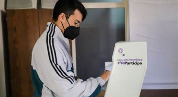 Invitan a mexicanos a votar desde el extranjero para las elecciones 2024 en su país